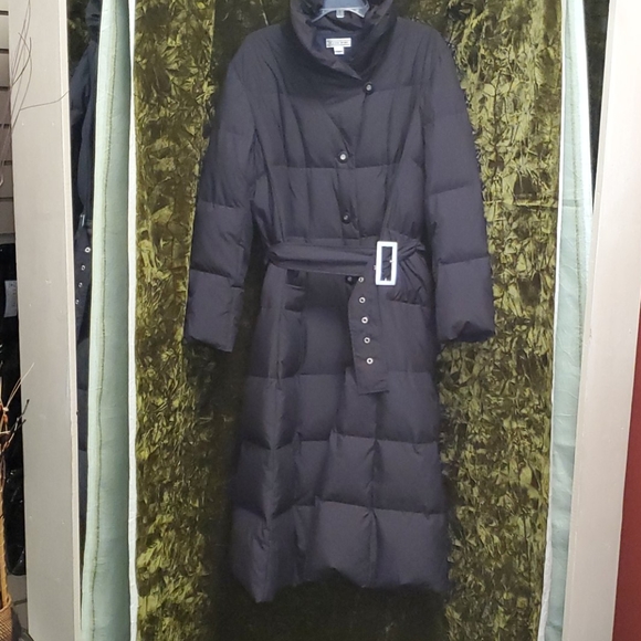 GORGEOUS NWT ST. JOHN WINTER COAT - Picture 3 of 9